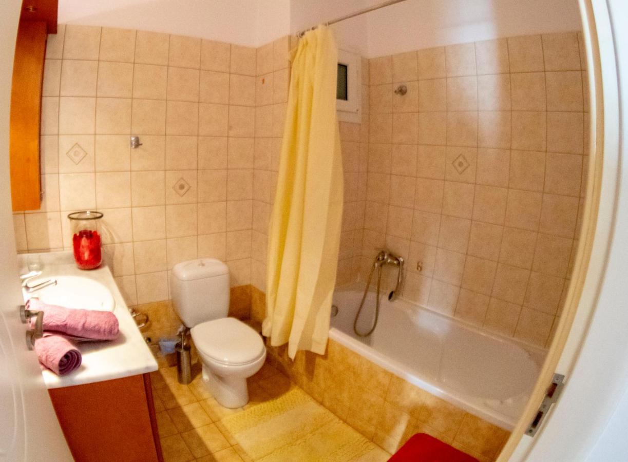 A Quiet Apartment Close To The Sea Gouvai Exteriör bild