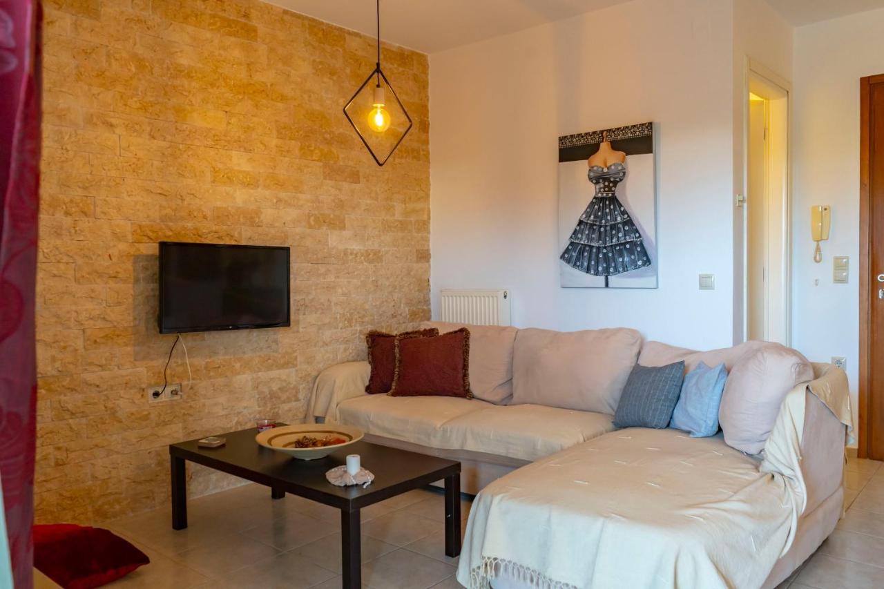 A Quiet Apartment Close To The Sea Gouvai Exteriör bild