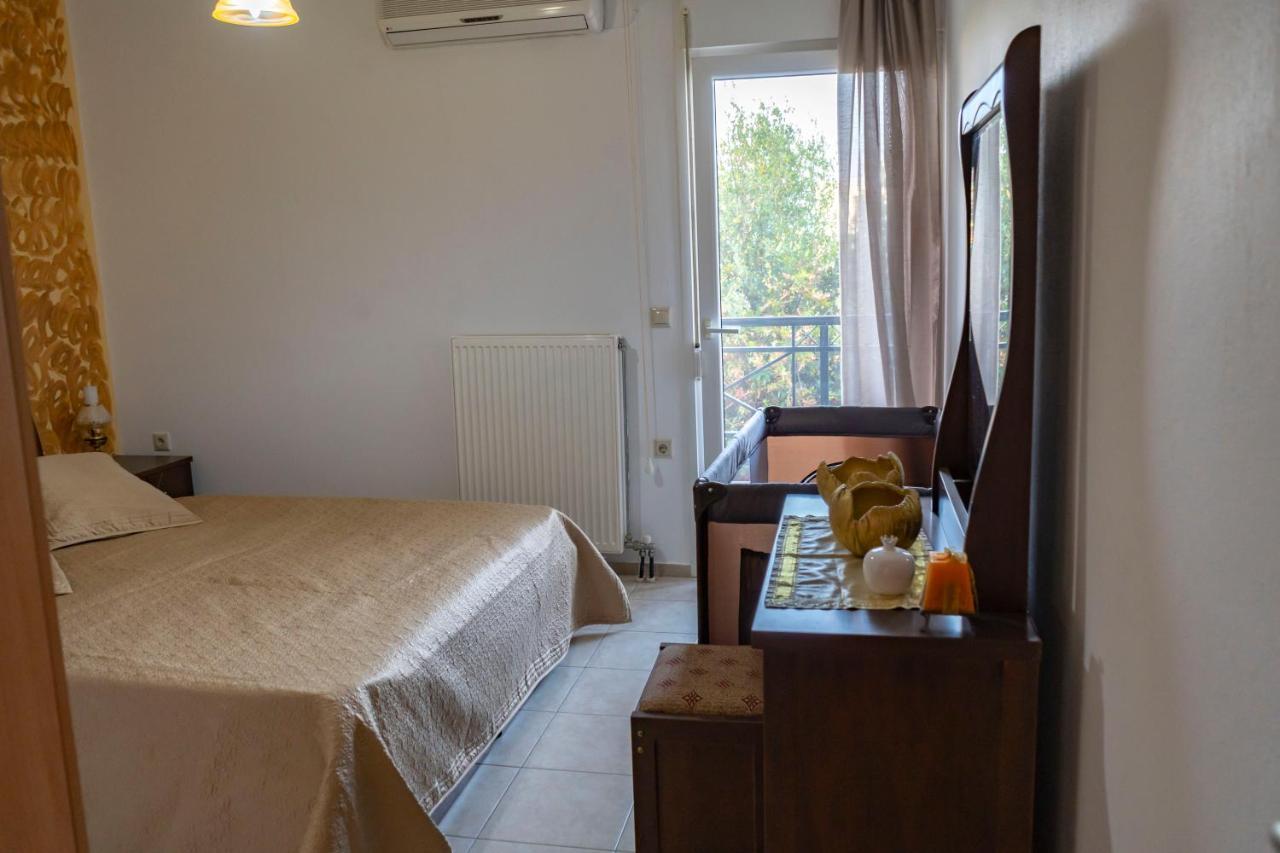 A Quiet Apartment Close To The Sea Gouvai Exteriör bild